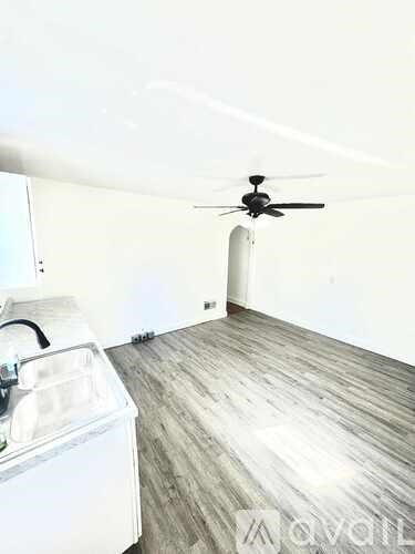 Source URL: https://prod-avail.s3.amazonaws.com/public_images/41509777/listing/8880e1dc-e755-4b7f-a867-d4edeec31259.jpeg