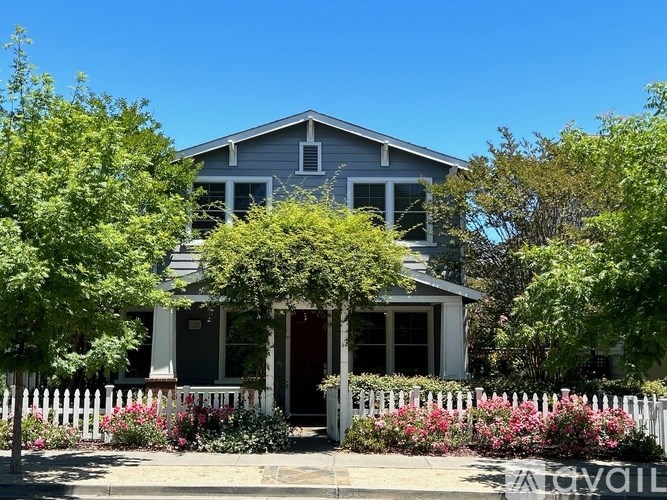 Source URL: https://prod-avail.s3.amazonaws.com/public_images/41509696/listing/front_of_main_house.jpeg