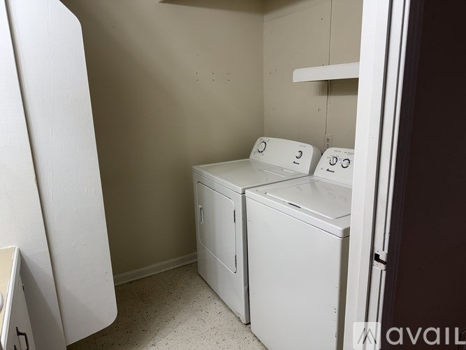 Source URL: https://prod-avail.s3.amazonaws.com/public_images/41509362/listing/IMG_7802.jpeg