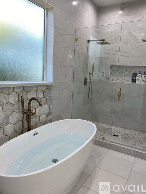 Source URL: https://prod-avail.s3.amazonaws.com/public_images/41509381/listing/IMG_5300.jpeg