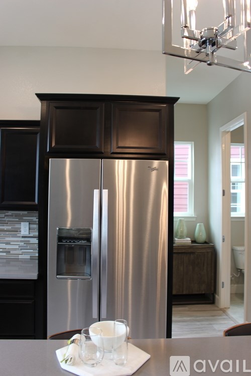 Source URL: https://prod-avail.s3.amazonaws.com/public_images/41509356/listing/IMG_2642.JPG