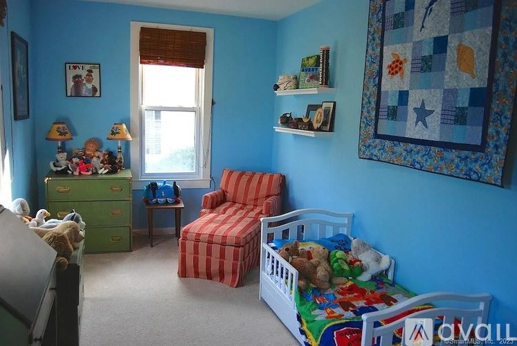 Source URL: https://prod-avail.s3.amazonaws.com/public_images/41509323/listing/6.jpg