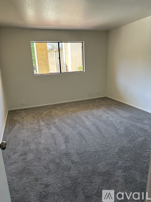 Source URL: https://prod-avail.s3.amazonaws.com/public_images/41509531/listing/IMG_3386.jpg