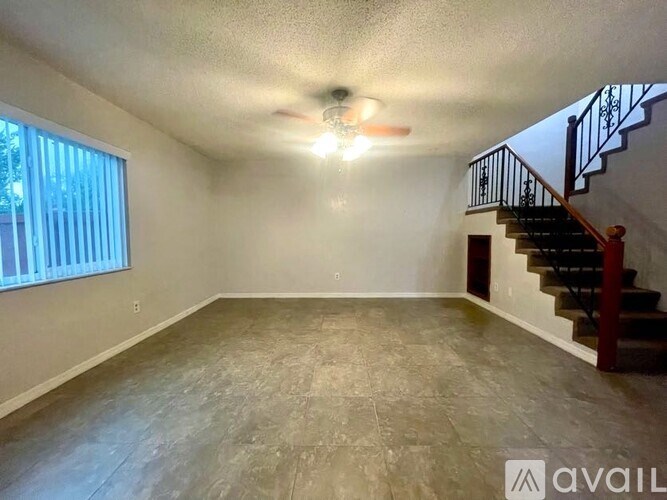 Source URL: https://prod-avail.s3.amazonaws.com/public_images/41509020/listing/horizontal_living_room_from_entryway.jpg