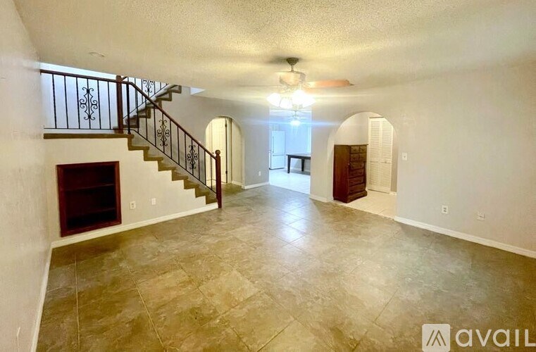 Source URL: https://prod-avail.s3.amazonaws.com/public_images/41509027/listing/living_room_from_far_corner.jpg