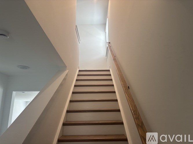 Source URL: https://prod-avail.s3.amazonaws.com/public_images/41508961/listing/IMG_2658.jpeg