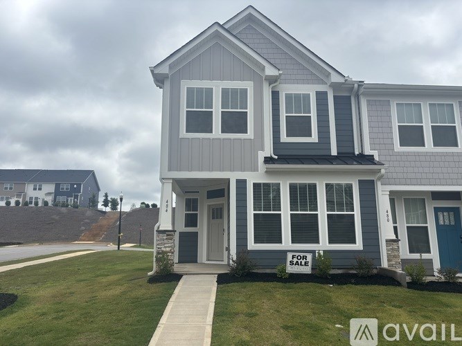 Source URL: https://prod-avail.s3.amazonaws.com/public_images/41508975/listing/IMG_2649.jpeg