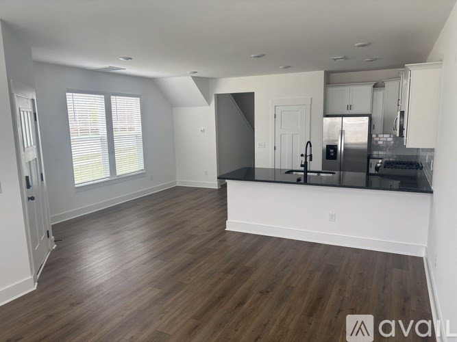 Source URL: https://prod-avail.s3.amazonaws.com/public_images/41508966/listing/IMG_2651.jpeg