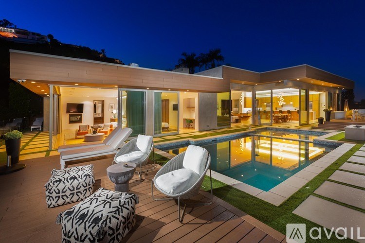 Source URL: https://prod-avail.s3.amazonaws.com/public_images/41508884/listing/1.jpg