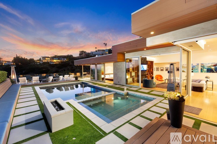 Source URL: https://prod-avail.s3.amazonaws.com/public_images/41508882/listing/2.jpg