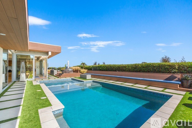 Source URL: https://prod-avail.s3.amazonaws.com/public_images/41508927/listing/20.jpg