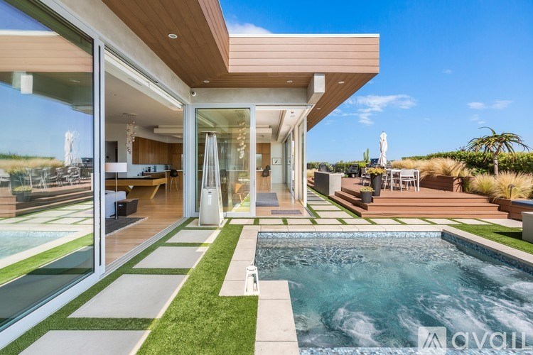 Source URL: https://prod-avail.s3.amazonaws.com/public_images/41508922/listing/24.jpg