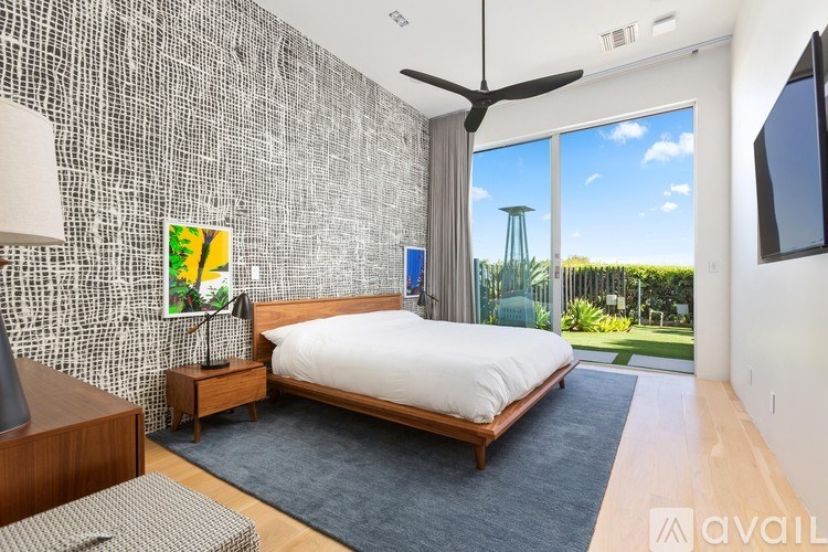 Source URL: https://prod-avail.s3.amazonaws.com/public_images/41508941/listing/40.jpg