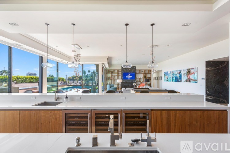 Source URL: https://prod-avail.s3.amazonaws.com/public_images/41508935/listing/38.jpg