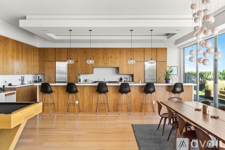 Source URL: https://prod-avail.s3.amazonaws.com/public_images/41508938/listing/32.jpg