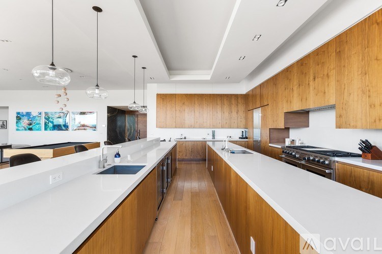 Source URL: https://prod-avail.s3.amazonaws.com/public_images/41508939/listing/36.jpg