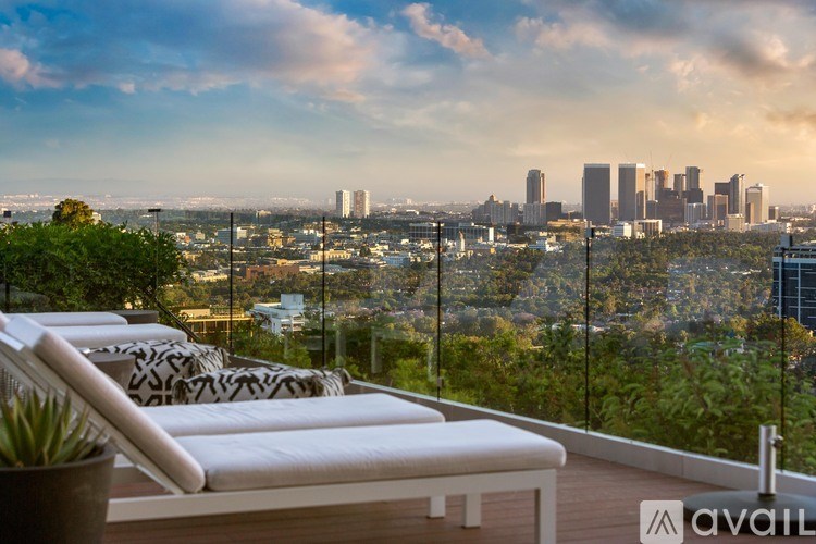 Source URL: https://prod-avail.s3.amazonaws.com/public_images/41509011/listing/58.jpg