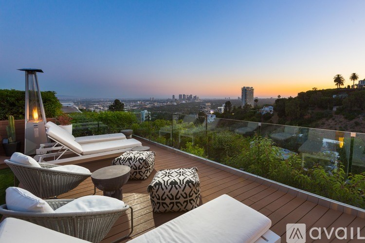 Source URL: https://prod-avail.s3.amazonaws.com/public_images/41508881/listing/5.jpg