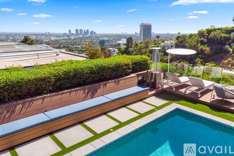 Source URL: https://prod-avail.s3.amazonaws.com/public_images/41508886/listing/9.jpg