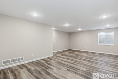 Source URL: https://prod-avail.s3.amazonaws.com/public_images/41508722/listing/10603_E_Kinkaid_Cir_Wichita_KS-print-019-022-IMG_1267-4200x2800-300dpi_(2).jpg