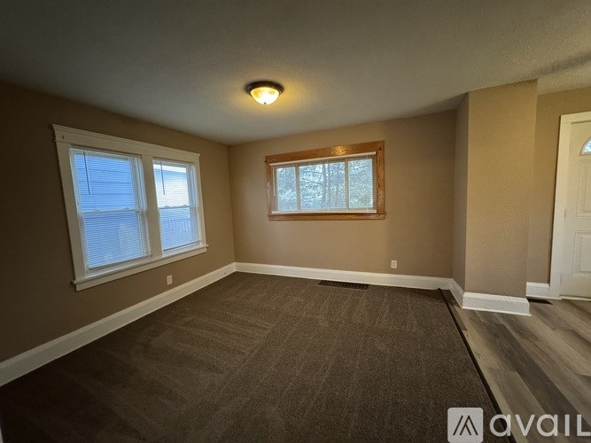 Source URL: https://prod-avail.s3.amazonaws.com/public_images/41508459/listing/41940586_IMG_4008.jpeg