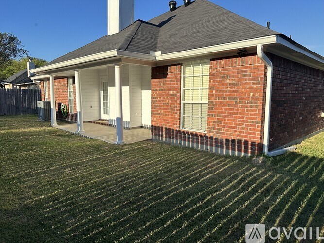 Source URL: https://prod-avail.s3.amazonaws.com/public_images/41492774/listing/BackOfHouse.jpg