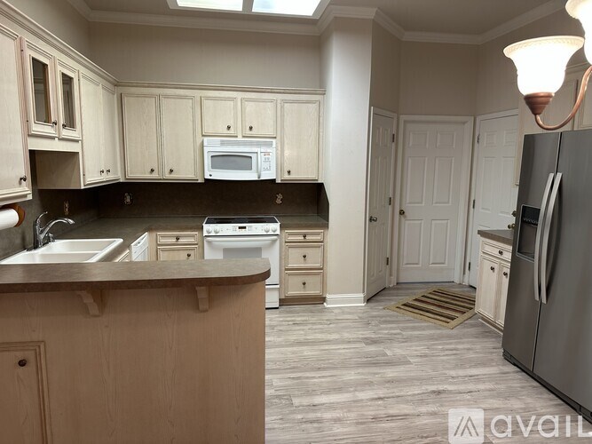 Source URL: https://prod-avail.s3.amazonaws.com/public_images/41492860/listing/Kitchen2.jpg