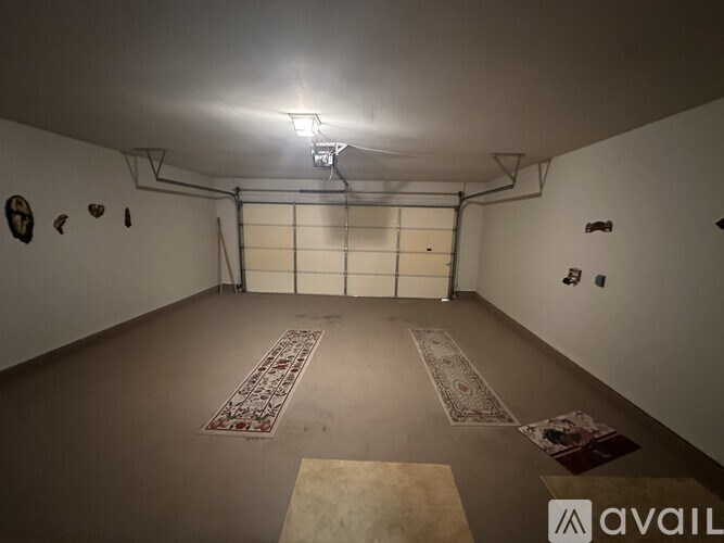 Source URL: https://prod-avail.s3.amazonaws.com/public_images/41492865/listing/Garage.jpg