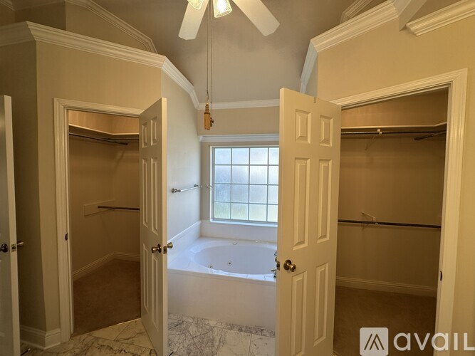 Source URL: https://prod-avail.s3.amazonaws.com/public_images/41492842/listing/MasterBath2.jpg