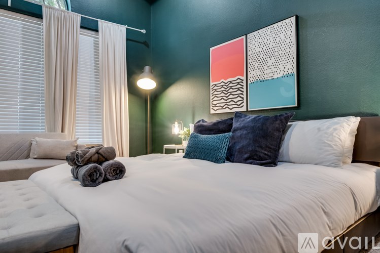 Source URL: https://prod-avail.s3.amazonaws.com/public_images/41508595/listing/062524AnA_-_035.jpg