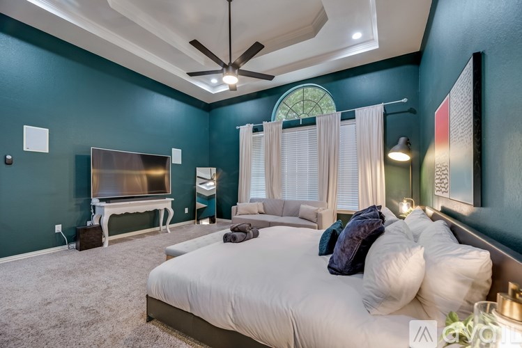 Source URL: https://prod-avail.s3.amazonaws.com/public_images/41508596/listing/062524AnA_-_038.jpg