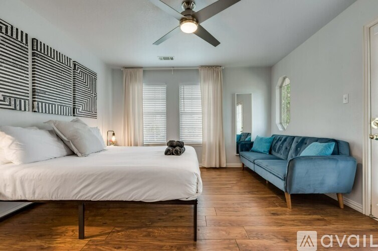 Source URL: https://prod-avail.s3.amazonaws.com/public_images/41508915/listing/Screenshot_2025-10-23_134527.jpg