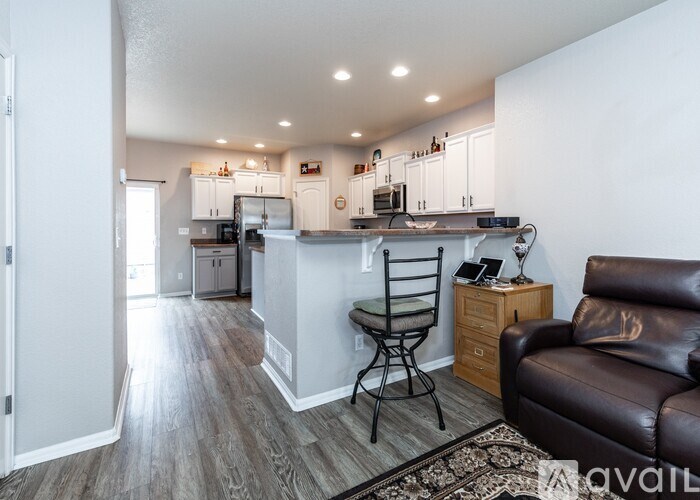 Source URL: https://prod-avail.s3.amazonaws.com/public_images/41508754/listing/Pilgrimage_Road_6351-14.jpg