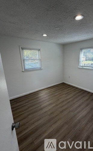 Source URL: https://prod-avail.s3.amazonaws.com/public_images/41508473/listing/IMG_0191.jpeg