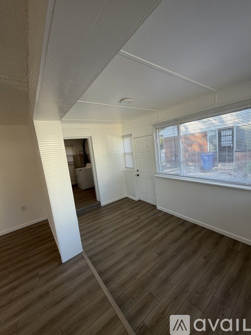 Source URL: https://prod-avail.s3.amazonaws.com/public_images/41508481/listing/IMG_0179.jpeg