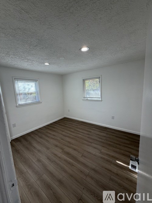 Source URL: https://prod-avail.s3.amazonaws.com/public_images/41508480/listing/IMG_0190.jpeg