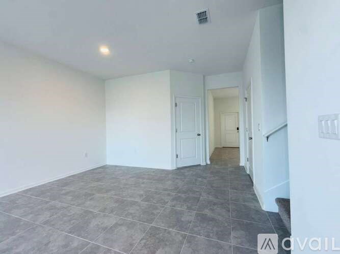 Source URL: https://prod-avail.s3.amazonaws.com/public_images/41508192/listing/WhatsApp_Image_2025-10-23_at_10.52.11_AM_(5).jpeg