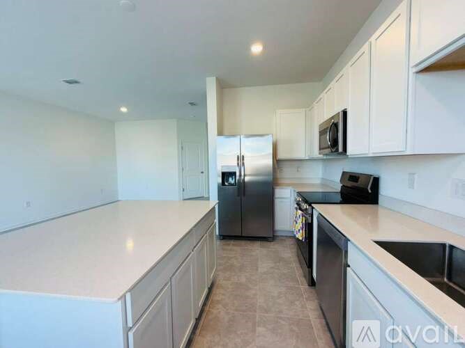 Source URL: https://prod-avail.s3.amazonaws.com/public_images/41508214/listing/WhatsApp_Image_2025-10-23_at_10.52.10_AM_(2).jpeg