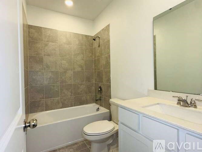 Source URL: https://prod-avail.s3.amazonaws.com/public_images/41508215/listing/WhatsApp_Image_2025-10-23_at_10.52.08_AM_(7).jpeg