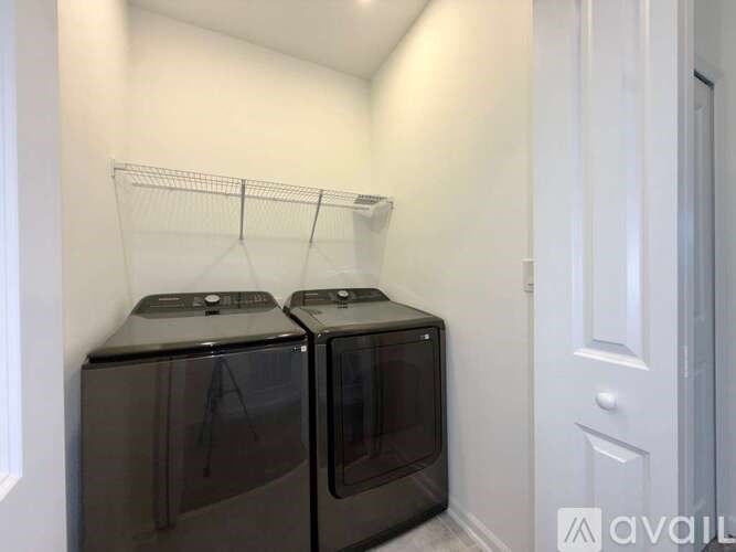 Source URL: https://prod-avail.s3.amazonaws.com/public_images/41508217/listing/WhatsApp_Image_2025-10-23_at_10.52.08_AM_(5).jpeg