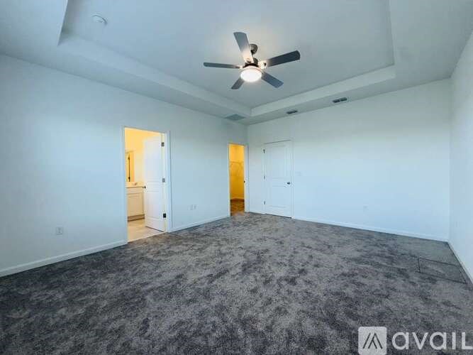 Source URL: https://prod-avail.s3.amazonaws.com/public_images/41508232/listing/WhatsApp_Image_2025-10-23_at_10.52.08_AM_(2).jpeg