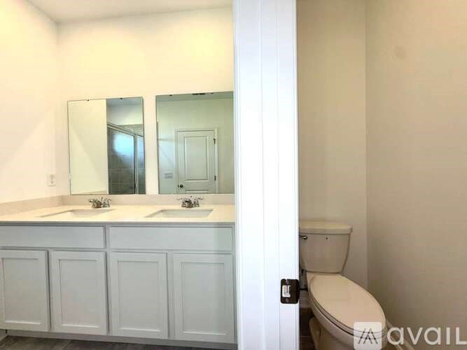 Source URL: https://prod-avail.s3.amazonaws.com/public_images/41508236/listing/WhatsApp_Image_2025-10-23_at_10.52.07_AM_(1).jpeg