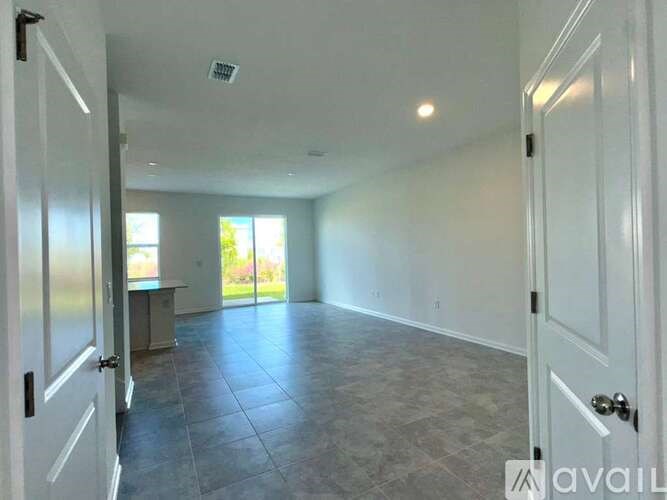 Source URL: https://prod-avail.s3.amazonaws.com/public_images/41508197/listing/WhatsApp_Image_2025-10-23_at_10.52.12_AM_(3).jpeg