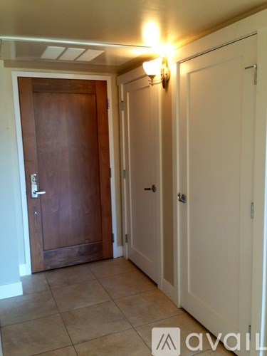 Source URL: https://prod-avail.s3.amazonaws.com/public_images/41508105/listing/_1008_(entrance).jpeg