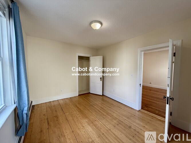 Source URL: https://prod-avail.s3.amazonaws.com/public_images/41507954/listing/297W6880e64165f40.jpg