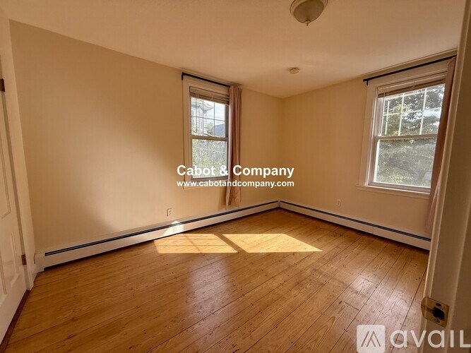 Source URL: https://prod-avail.s3.amazonaws.com/public_images/41507956/listing/297W6880e64eca6cc.jpg