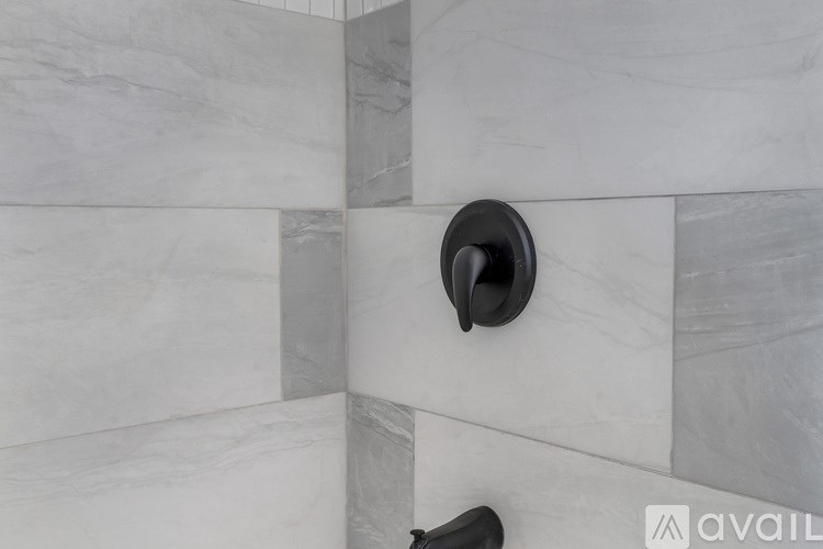 Source URL: https://prod-avail.s3.amazonaws.com/public_images/41507864/listing/DSC06343.jpg