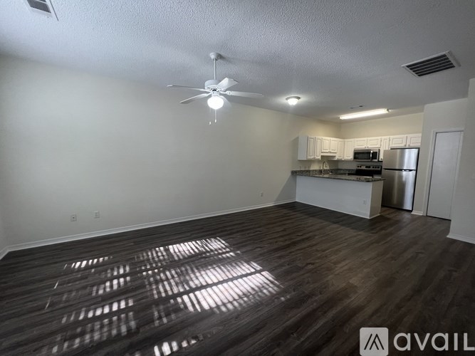 Source URL: https://prod-avail.s3.amazonaws.com/public_images/41507610/listing/IMG_1181.JPG