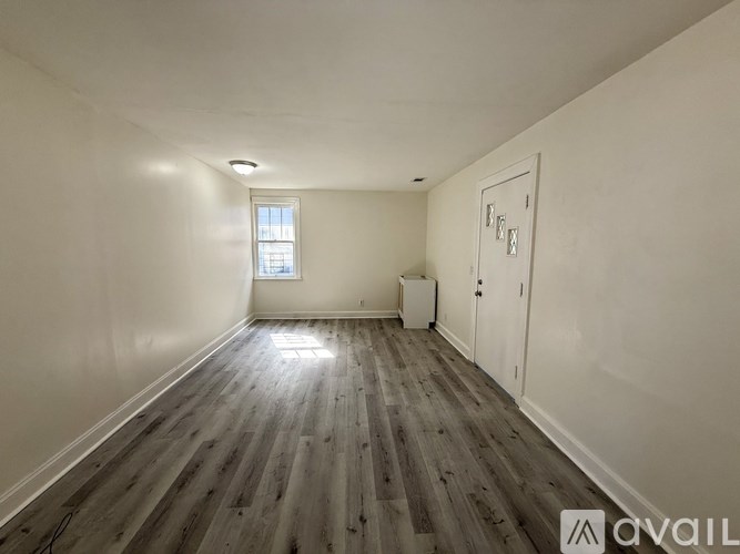 Source URL: https://prod-avail.s3.amazonaws.com/public_images/41507597/listing/IMG_9989_2.jpg