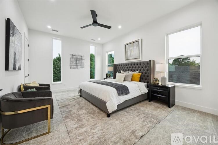 Source URL: https://prod-avail.s3.amazonaws.com/public_images/41507579/listing/21054673_10_0.jpg